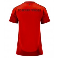 Camisa de time de futebol Bayern Munich Replicas 1º Equipamento Feminina 2024-25 Manga Curta